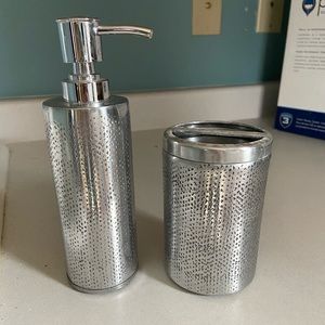 Soap dispenser & toothbrush holder set